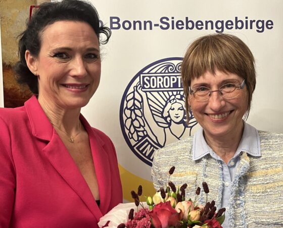Die Stimme im Mittelpunkt – Christine Gogolin